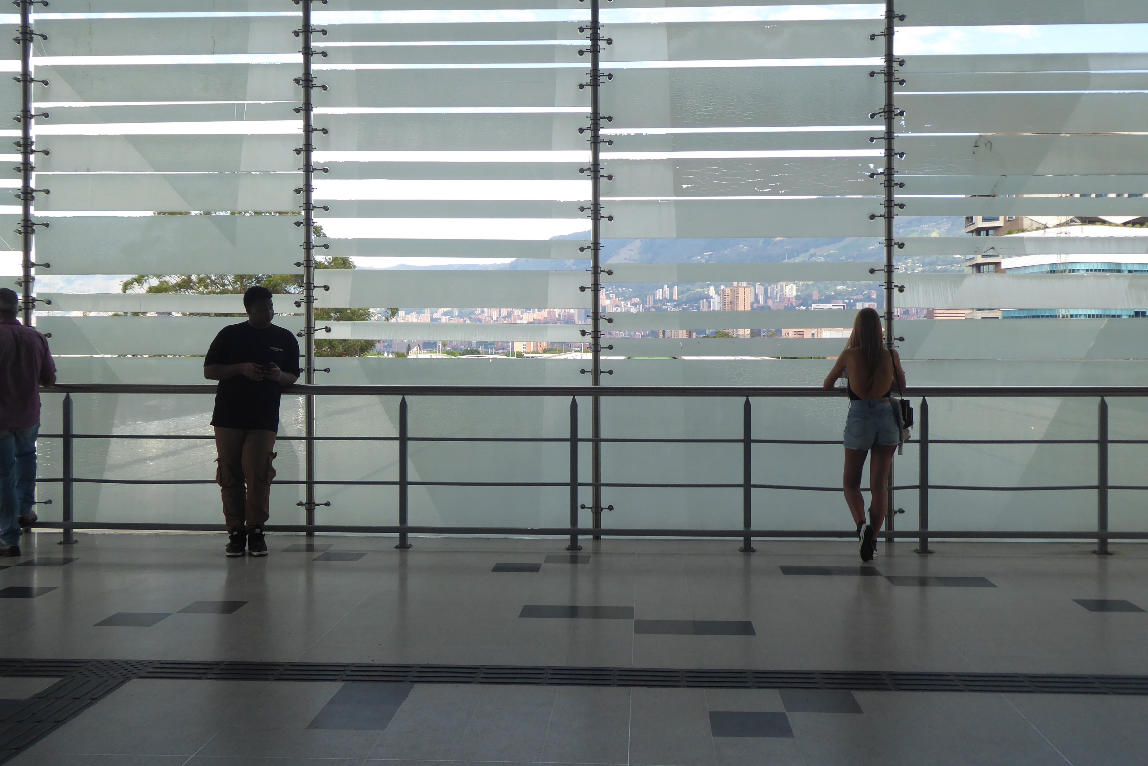 metrowaiting.jpeg