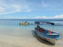 Tour boats at Starfish Beach
