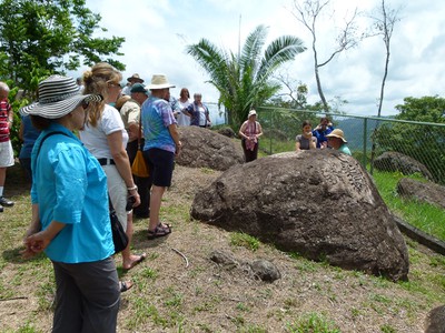 Dr. Graciela explains the different icons