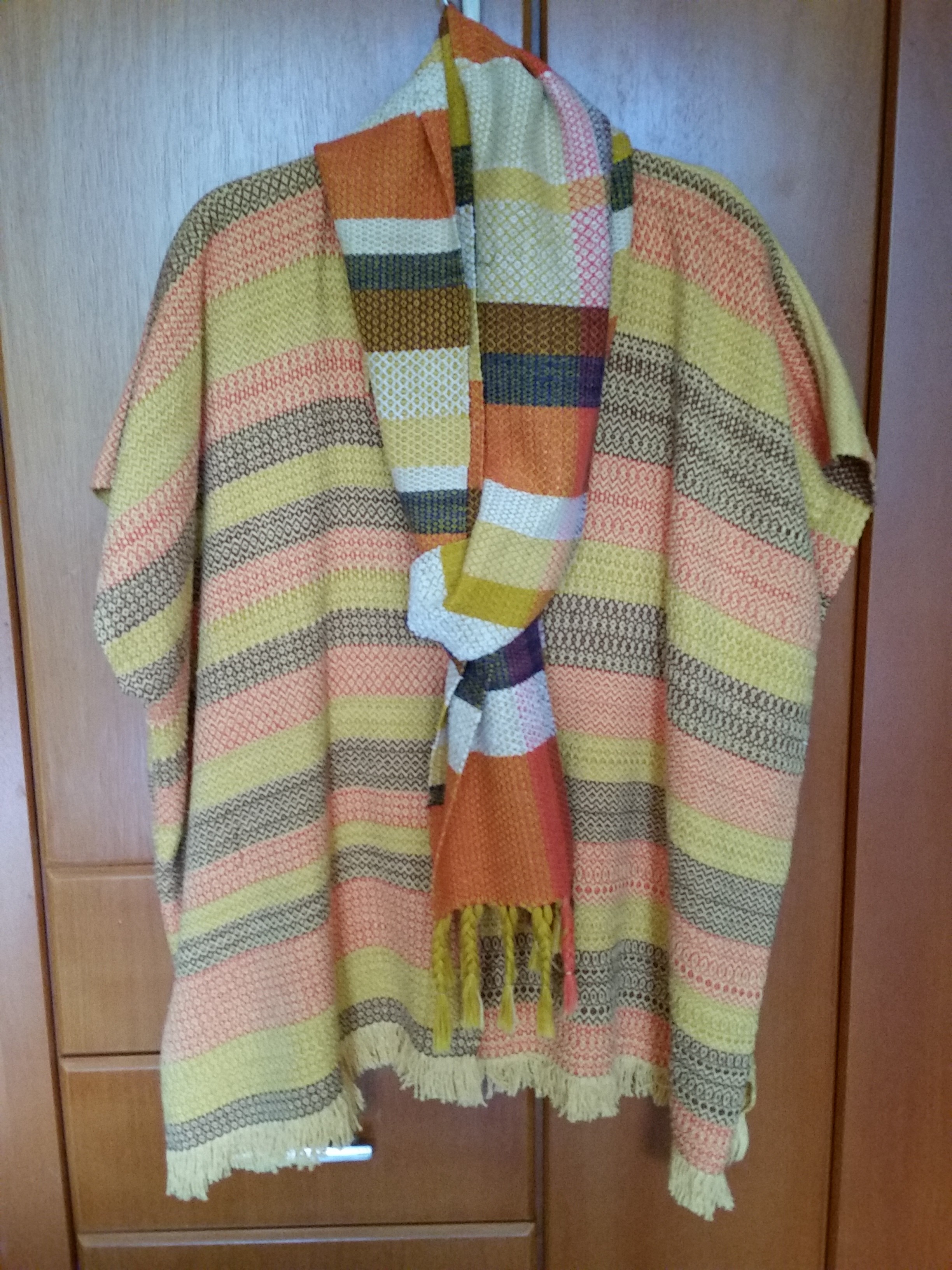 orangebrownjacketscarf.jpg