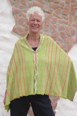 greensalmonshawl.jpg