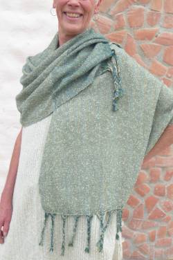 greensilklinenscarf.jpg