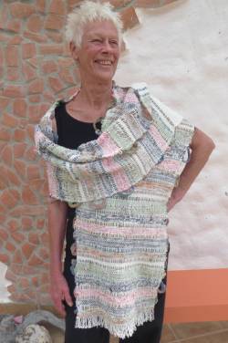 sakiorishawl.jpg