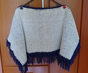 whitebouclenavyponchette.jpg